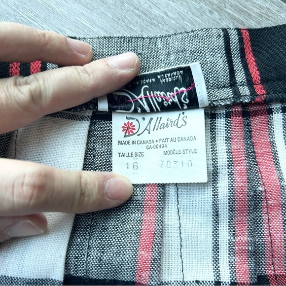 Plaid Midi Skirt in Red and Black - Picture 9 of 15